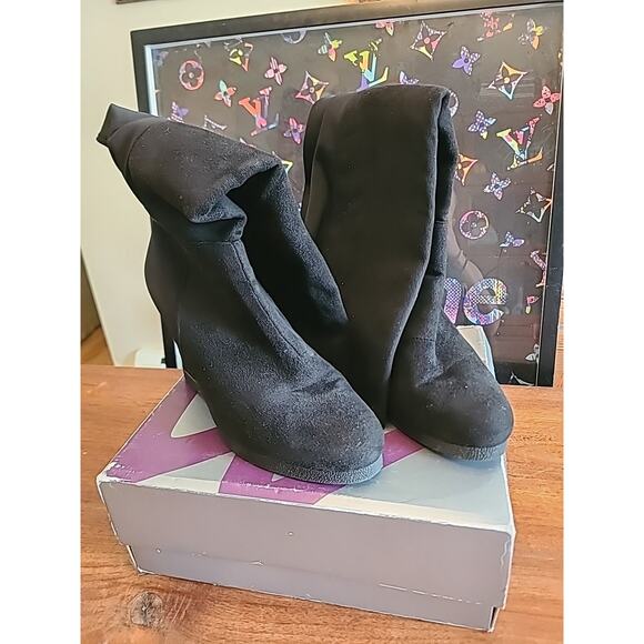 Lane Bryant Black Fabric Knee High Wedge Boots Size 12 - Picture 2 of 9